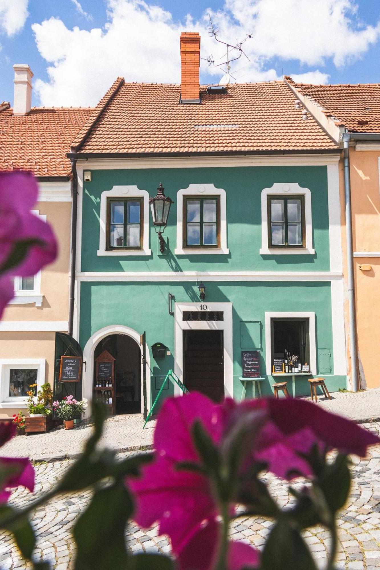 Olivea Penzion & Wine Mikulov Hotel Kültér fotó